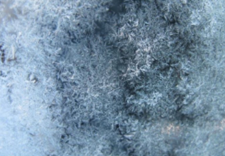 NAP-XPS analysis of an in-situ grown ice film